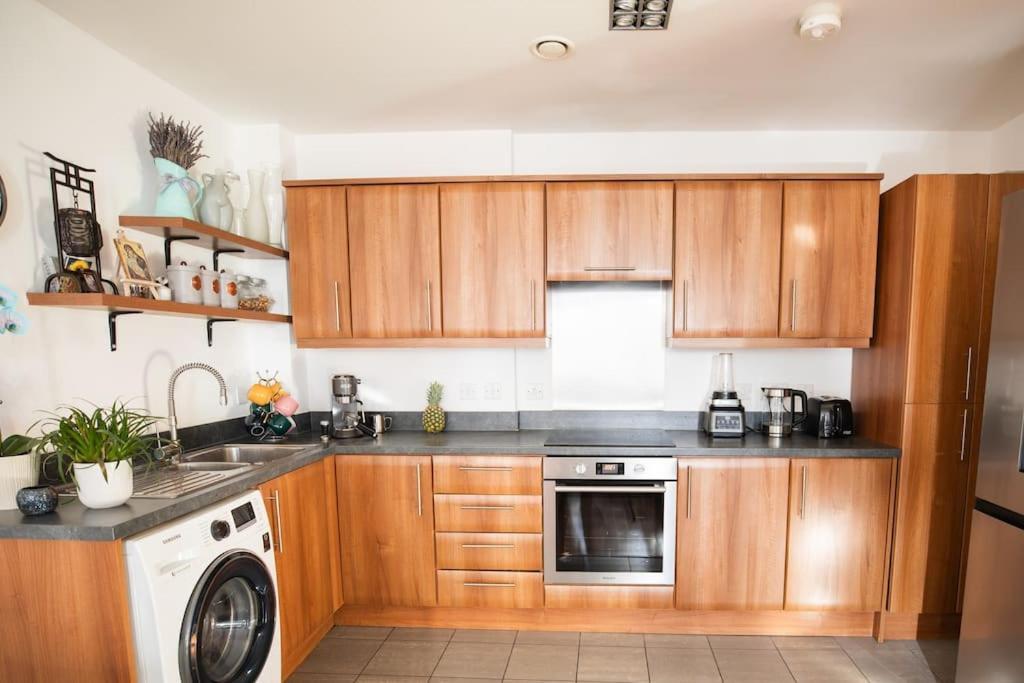 Appartement Lovely 2 Bedroom Overlooking River Thames