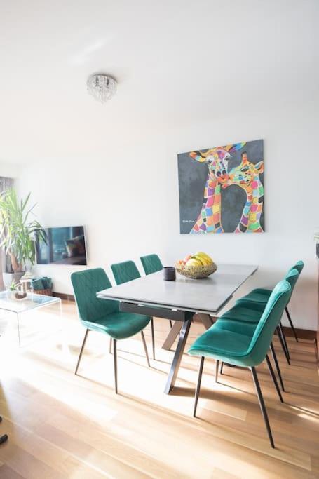 Lovely 2 Bedroom Overlooking River Thames Appartement Londres
