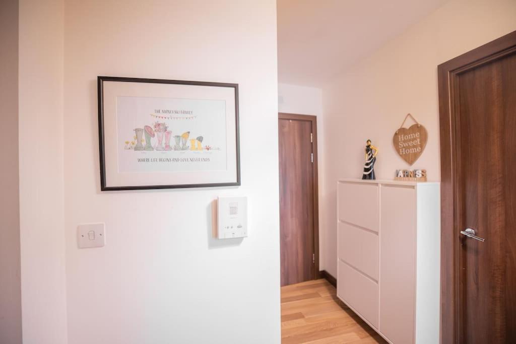 Appartement Lovely 2 Bedroom Overlooking River Thames