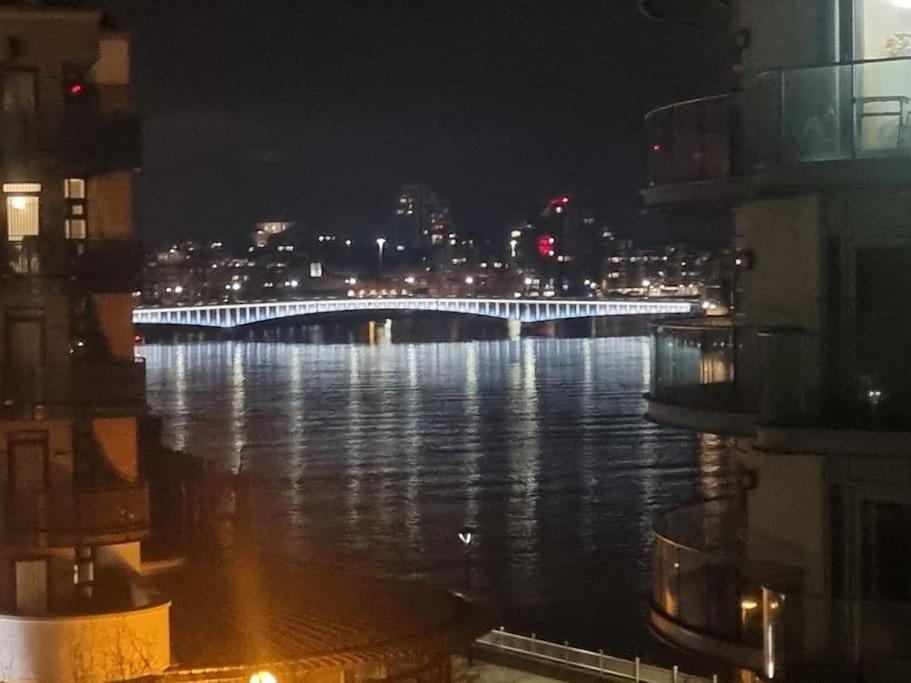 Appartement Lovely 2 Bedroom Overlooking River Thames *